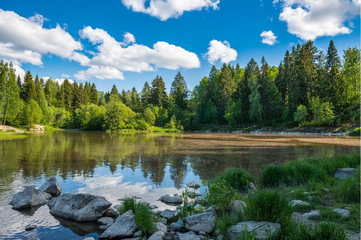 kuinka monta kansallispuistoa suomessa on