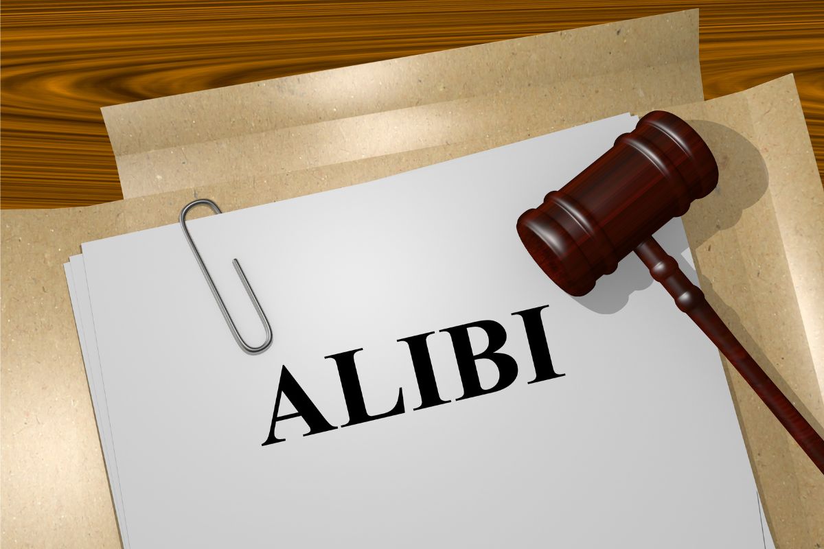 mitä tarkoittaa alibi